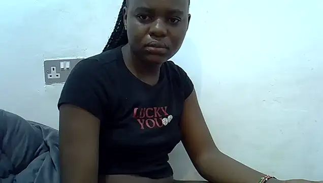 Snapshot of dirtyshowgirl chatting on 07.11.26 dirtyshowgirl online show from 07.11.26
