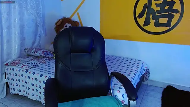 Snapshot of Matthew_Boy_ chatting on 12.21.24 Matthew Boy  online show from 12.21.24