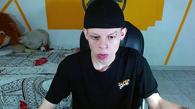 Snapshot of Matthew_Boy_ chatting on 01.21.25 Matthew Boy  online show from 01.21.25