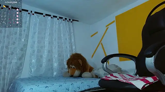 Snapshot of Matthew_Boy_ chatting on 02.13.25 Matthew Boy  online show from 02.13.25