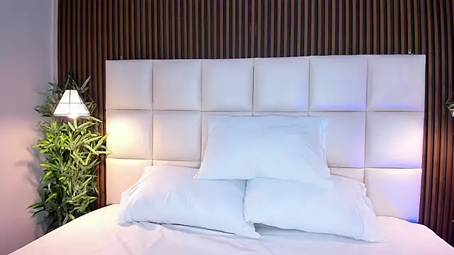 CailynBrowm online show from 11.19.25