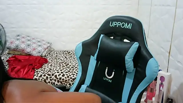 Mendoza Amaranata online show from 12.22.24