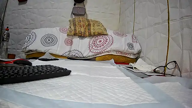 Mendoza Amaranata online show from 09.14.25