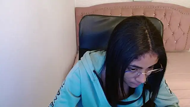 shaneelle online show from 03.15.25