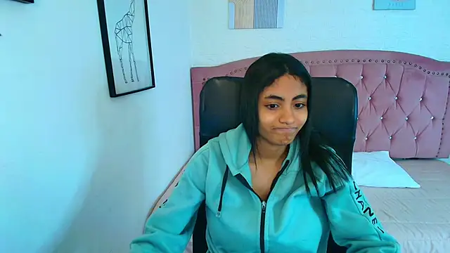 shaneelle online show from 12.15.25