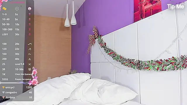 Snapshot of SunnyPage chatting on 02.03.25 SunnyPage online show from 02.03.25