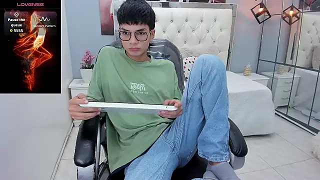 Noha scott online show from 03.04.26