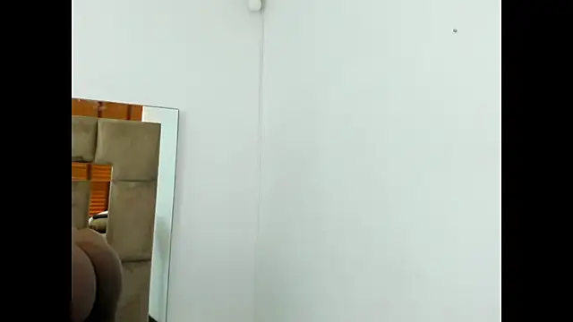 Snapshot of Georginaxx chatting on 12.20.24 Georginaxx online show from 12.20.24