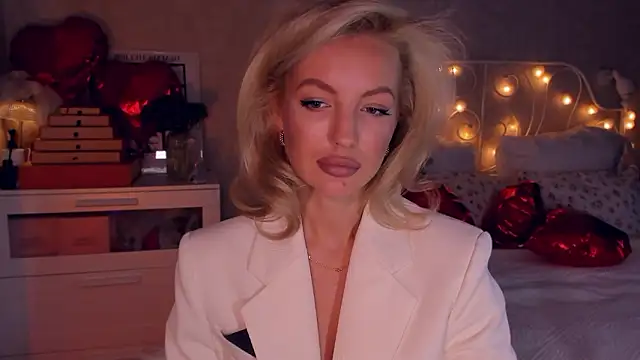 aestetick online show from 02.21.26