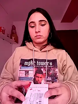 Snapshot of Juanamd1 chatting on 01.18.25 Juanamd1 online show from 01.18.25