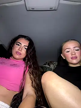 Snapshot of PrincessMegUK chatting on 11.28.25 PrincessMegUK online show from 11.28.25