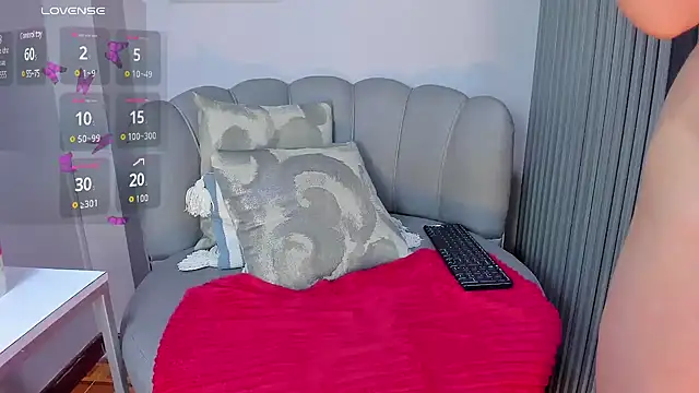 Snapshot of Nahiajhonson_ chatting on 01.13.25 Nahiajhonson  online show from 01.13.25