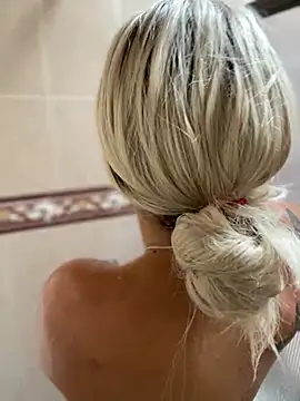 SamaraJay1 online show from 12.18.24