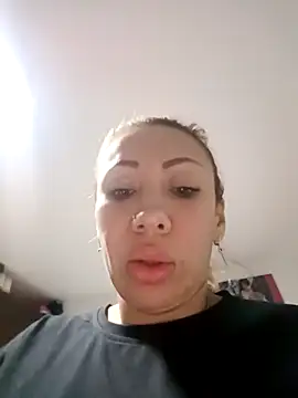 coral smitth online show from 02.14.25