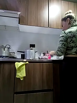 coral smitth online show from 10.21.25