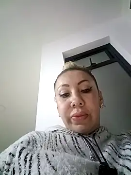 coral smitth online show from 10.29.25