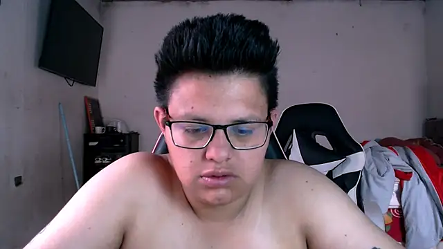 Snapshot of tatsumi_nao chatting on 10.31.25 tatsumi nao online show from 10.31.25