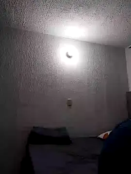 samanthaeliott22 online show from 12.23.24