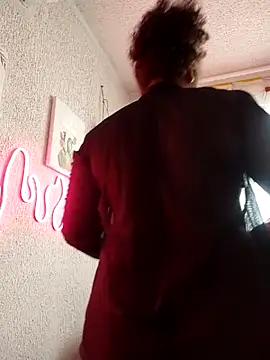 samanthaeliott22 online show from 10.12.25