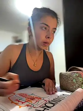 Cloew Marz online show from 11.17.25