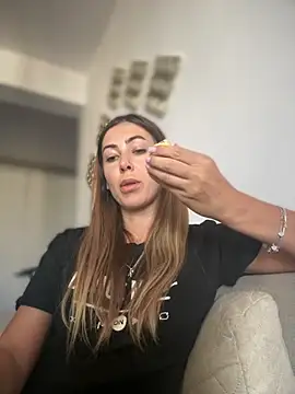 RaquelleDevon online show from 09.15.25