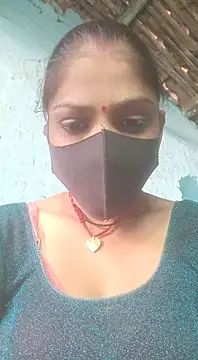 Snapshot of haymona chatting on 02.14.25 haymona online show from 02.14.25