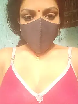 Snapshot of haymona chatting on 02.17.25 haymona online show from 02.17.25