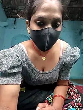 Snapshot of haymona chatting on 03.14.25 haymona online show from 03.14.25