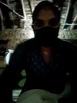 Snapshot of haymona chatting on 10.17.25 haymona online show from 10.17.25