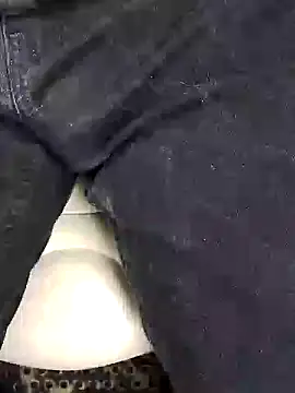 Policeman20742 online show from 02.13.25