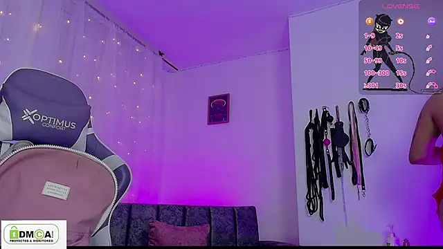 Miss scarllet  online show from 04.06.26