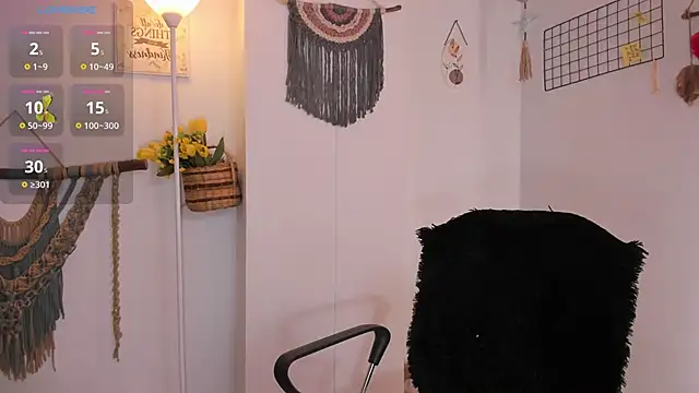 anaruiz  online show from 12.04.25