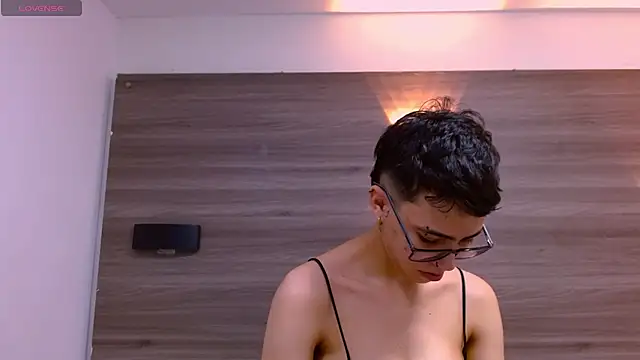 Cutie Shy  online show from 02.20.25