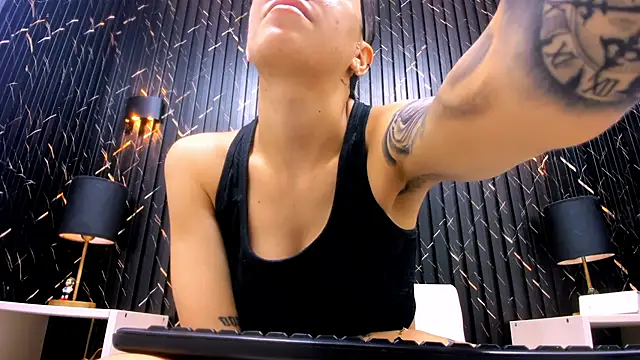 Cutie Shy  online show from 12.02.25