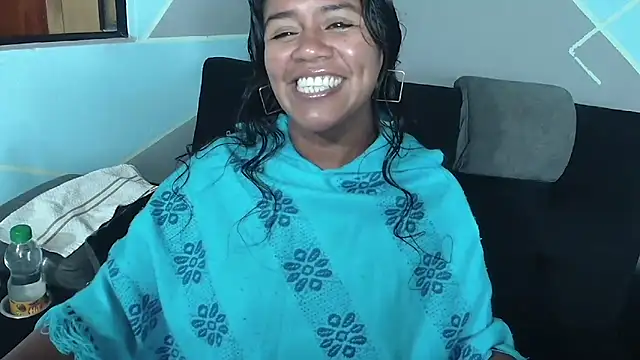 Snapshot of saggil23 chatting on 10.16.25 saggil23 online show from 10.16.25