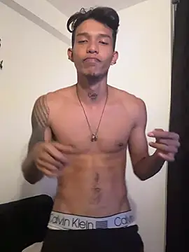 Snapshot of TommyGun_22 chatting on 03.12.25 TommyGun 22 online show from 03.12.25