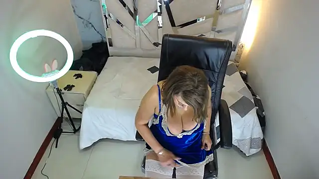 Salome Milf202 online show from 04.18.26