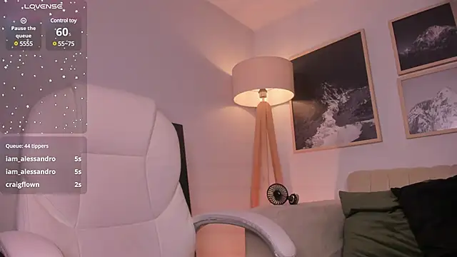 lara madisson online show from 03.09.25