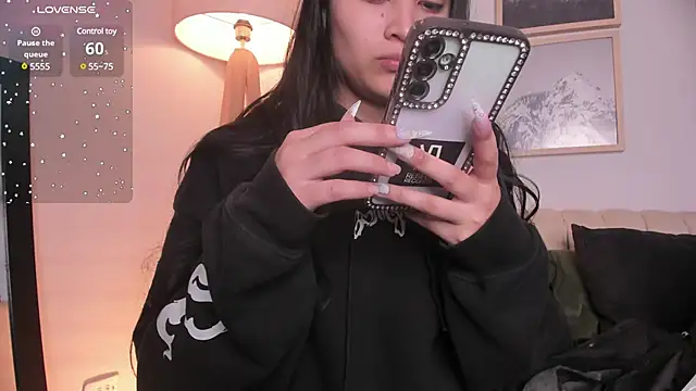 lara madisson online show from 03.11.25