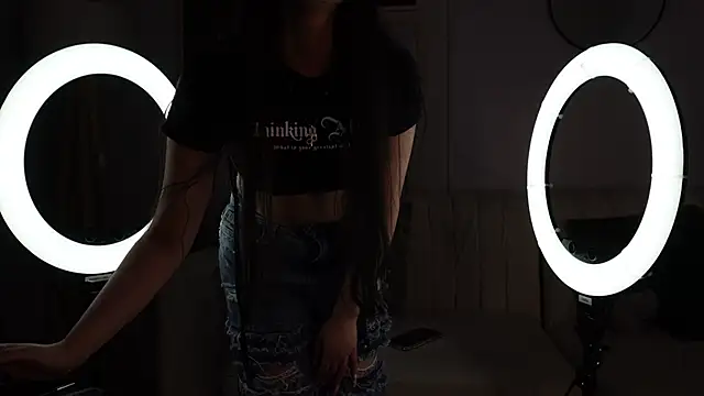 lara madisson online show from 11.10.25