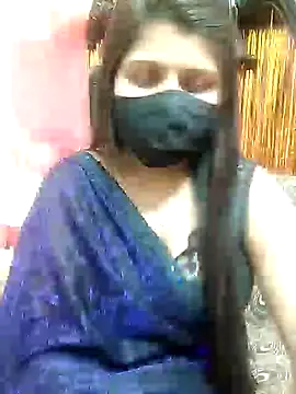 Snapshot of Hotty-simran chatting on 02.12.25 Hotty-simran online show from 02.12.25