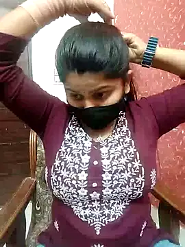 Snapshot of Hotty-simran chatting on 03.06.25 Hotty-simran online show from 03.06.25