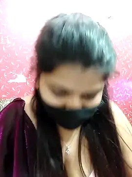 Snapshot of Hotty-simran chatting on 03.17.25 Hotty-simran online show from 03.17.25