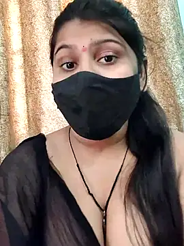 Snapshot of Hotty-simran chatting on 10.07.25 Hotty-simran online show from 10.07.25