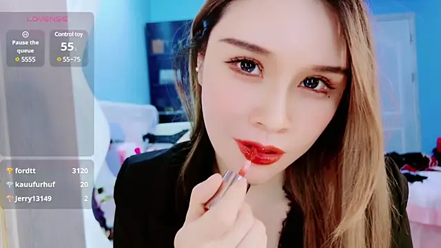 HU131452 online show from 12.11.24