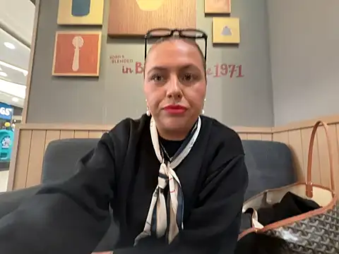 Arabellalee23 online show from 01.13.26