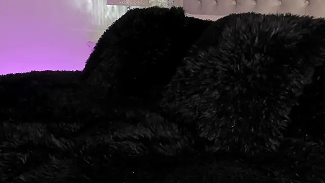 Snapshot of Kev_jenner chatting on 02.14.25 Kev jenner online show from 02.14.25