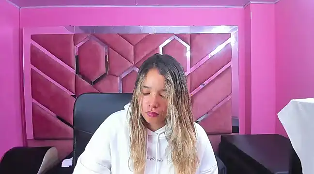 Olivia Fox69 online show from 02.05.25