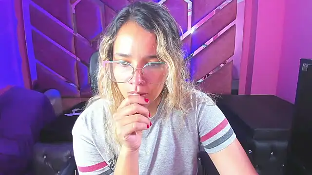 Olivia Fox69 online show from 02.19.25