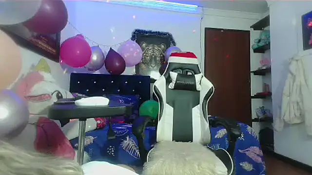 sexy bunny hot online show from 12.12.24